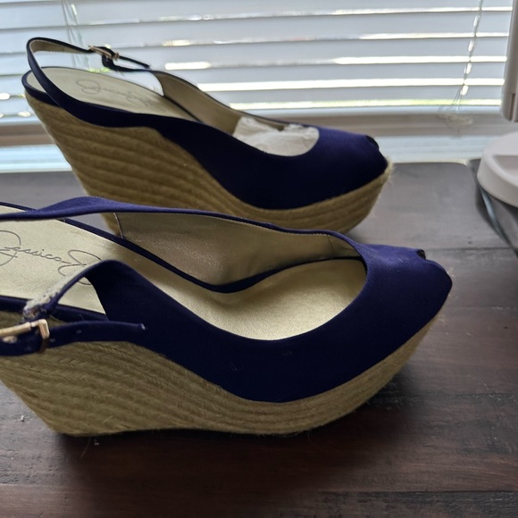 Weyla platform espadrille wedges. Size 10. Purple color. Jessica Simpson brand. - Picture 2 of 4